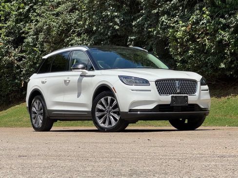 Used 2021 Lincoln Corsair Reserve w/ Elements Package AWD/4WD image 2