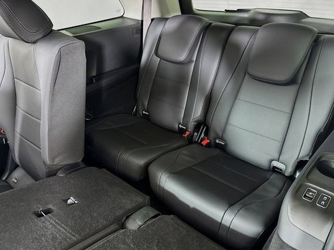 New 2026 Mercedes-Benz GLS 450 4MATIC image 8