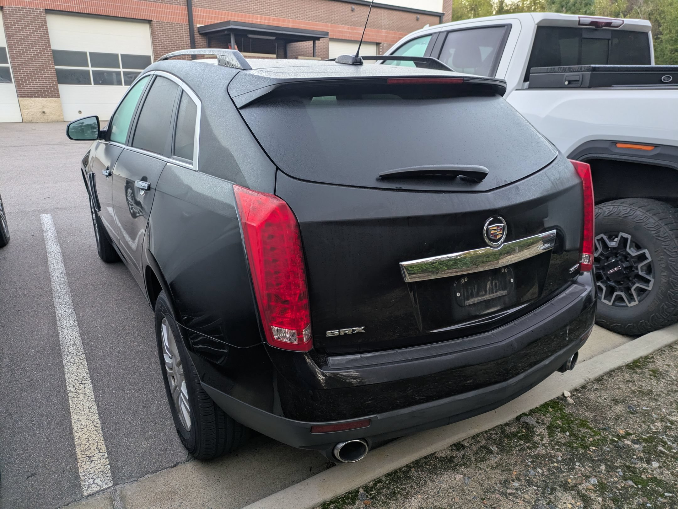 Used 2015 Cadillac SRX FWD image 4