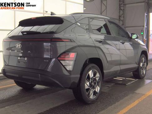 Used 2025 Hyundai Kona SEL AWD/4WD image 2