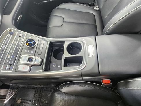Used 2021 Hyundai Santa Fe SEL w/ Convenience + Premium Package AWD/4WD image 30