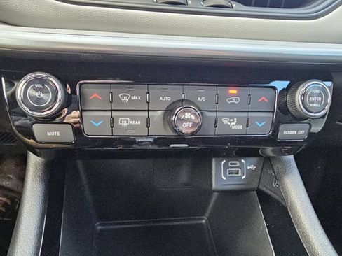 New 2026 Jeep Compass Limited AWD/4WD image 17