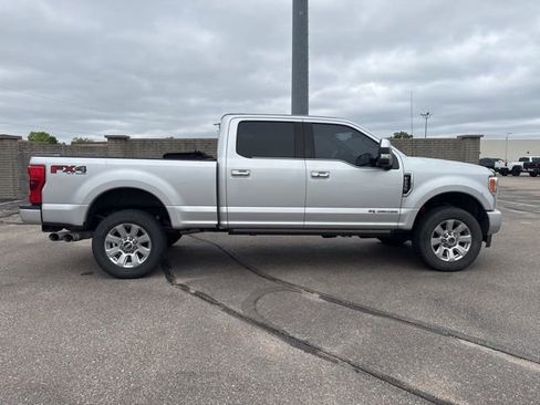 Used 2017 Ford F250 Platinum w/ Platinum Ultimate Package AWD/4WD image 8