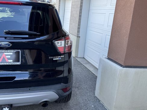 Used 2017 Ford Escape Titanium w/ Equipment Group 301A AWD/4WD image 6