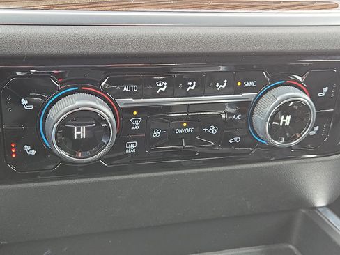 Used 2023 Chevrolet Silverado 1500 RST w/ Z71 Off-Road Package image 26