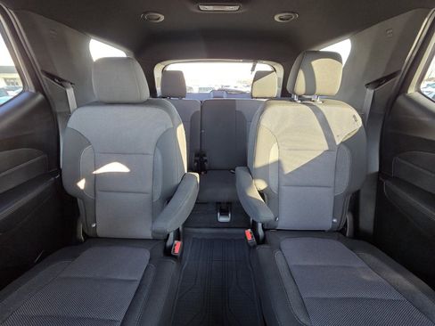 Used 2023 Chevrolet Traverse LT w/ LPO, Floor Liner Package image 30