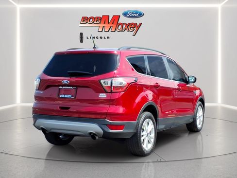 Used 2018 Ford Escape SEL FWD image 4