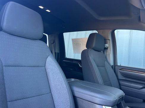 Used 2025 Chevrolet Silverado 2500 LT w/ Trail Boss Package AWD/4WD image 13