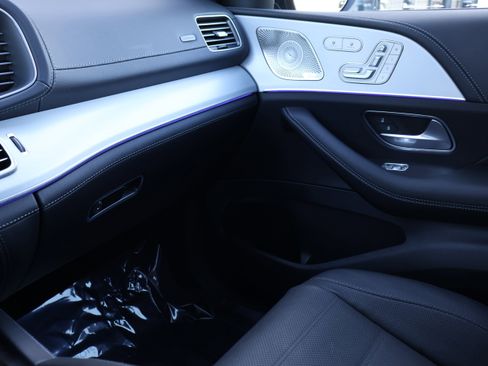 Used 2024 Mercedes-Benz GLE 450e 4MATIC image 43