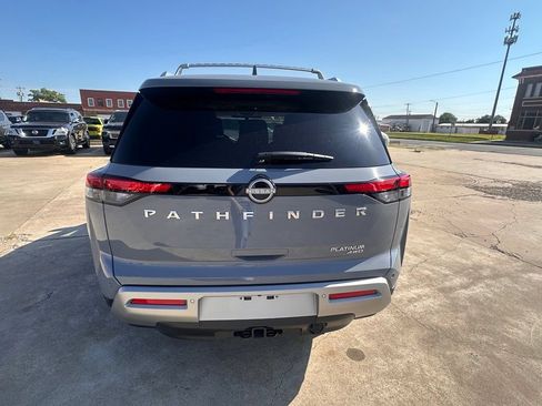 Certified 2025 Nissan Pathfinder Platinum AWD/4WD image 5