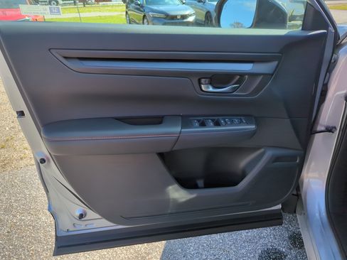 Used 2026 Honda CR-V Sport image 16