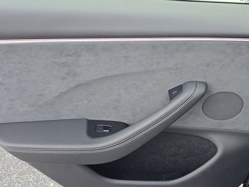 Used 2024 Tesla Model 3 Long Range image 11