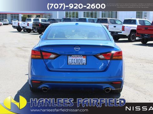 Used 2025 Nissan Altima 2.5 SV w/ SV Special Edition Package FWD image 8