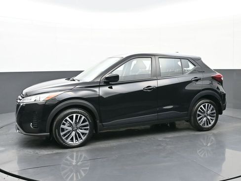 Used 2024 Nissan Kicks SV image 6