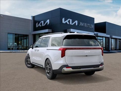 New 2027 Kia Carnival SX FWD image 4