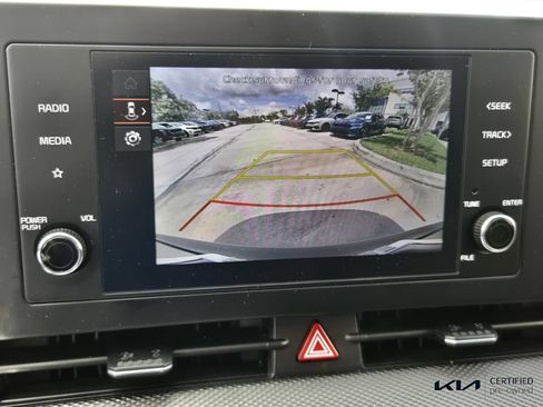 Certified 2025 Kia Sportage LX FWD image 22