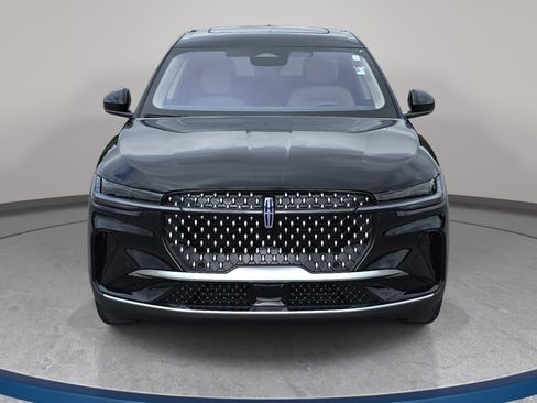 Used 2025 Lincoln Nautilus Premier w/ Equipment Group 102A image 2