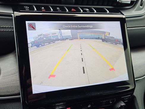 New 2025 Jeep Grand Cherokee Limited image 17