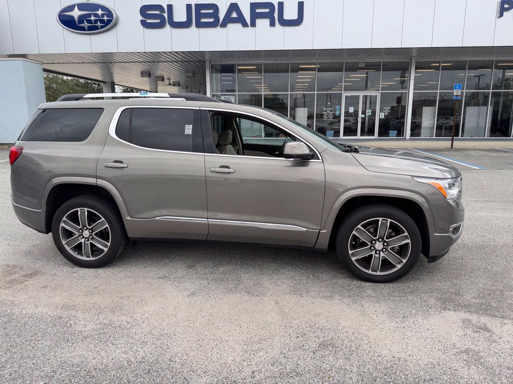 Used 2019 GMC Acadia Denali w/ Technology Package FWD image 2