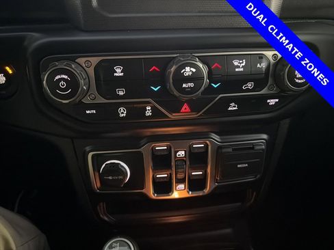 Certified 2021 Jeep Wrangler Unlimited Sahara image 13