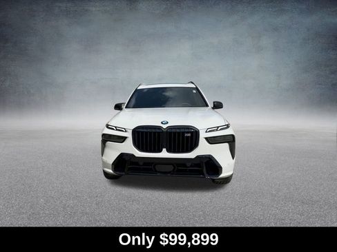 Used 2025 BMW X7 M60i image 6