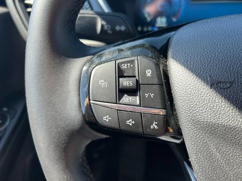 Used 2025 Ford Escape Platinum AWD/4WD image 19