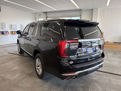 Used 2025 GMC Yukon XL Denali w/ Sun & Power Step Package image 5