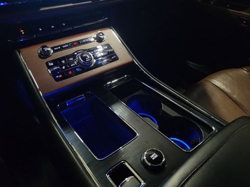 Used 2020 Lincoln Aviator Reserve w/ Equipment Group 201A image 26