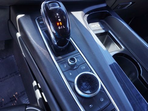 Used 2024 Cadillac Escalade Sport AWD/4WD image 21