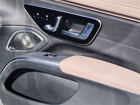 Used 2024 Mercedes-Benz EQS 450+ 450 w/ AMG Line Exterior Package image 23