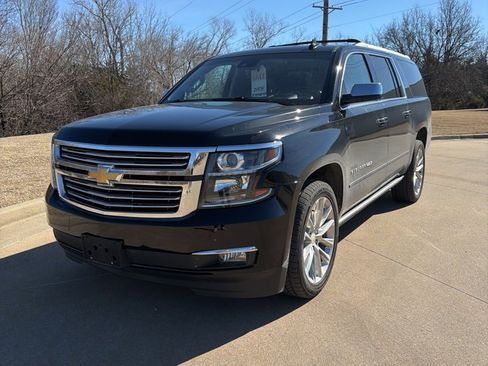 Used 2019 Chevrolet Suburban Premier w/ Premier Plus Edition image 1