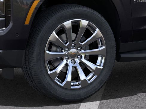 New 2025 Chevrolet Suburban Premier image 33