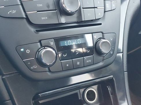 Used 2013 Buick Regal Premium FWD image 23