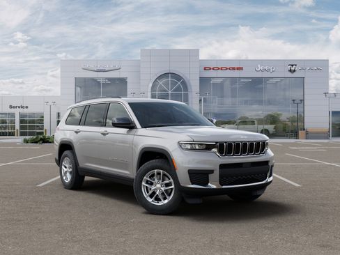 New 2025 Jeep Grand Cherokee L Laredo w/ Luxury Tech Group I image 31