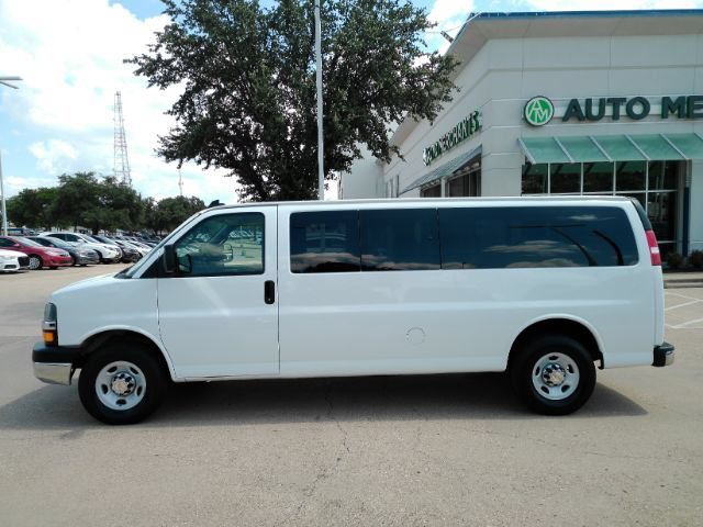 Used 2024 Chevrolet Express 3500 LT w/ LT Preferred Equipment Group RWD image 13