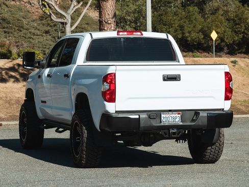 Used 2018 Toyota Tundra SR5 image 12