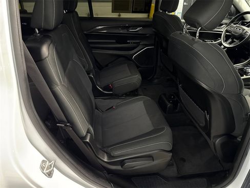 Used 2021 Jeep Grand Cherokee L Laredo w/ Luxury Tech Group I image 14