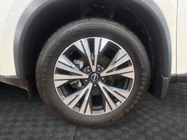 Used 2023 Nissan Rogue SV AWD/4WD image 14