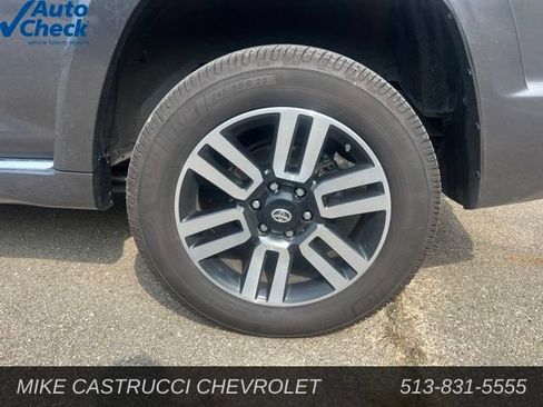 Used 2021 Toyota 4Runner Limited AWD/4WD image 5