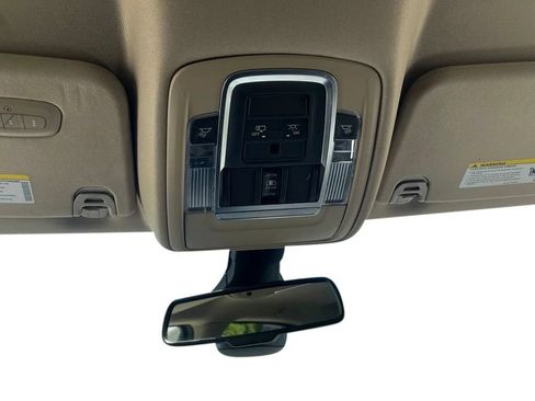 Used 2019 RAM 1500 Laramie AWD/4WD image 33