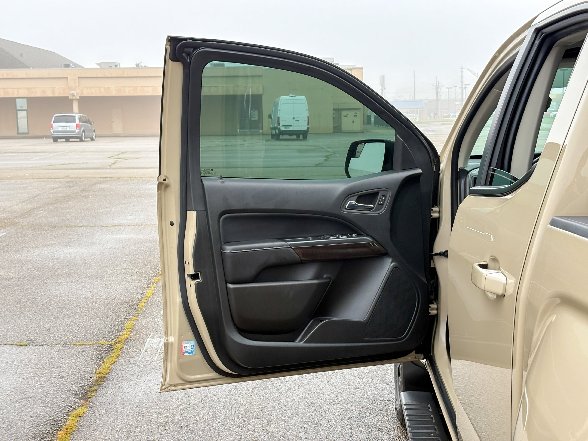 Used 2022 GMC Canyon Elevation w/ Elevation Premium Package AWD/4WD image 10