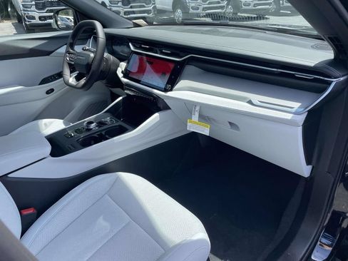 New 2026 Jeep Cherokee Laredo AWD/4WD image 15