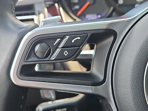 Certified 2021 Porsche Macan AWD/4WD image 29