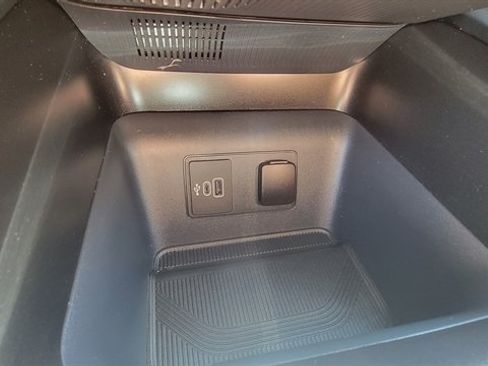 Used 2026 Ford Explorer Tremor w/ Tremor Convenience Package AWD/4WD image 38