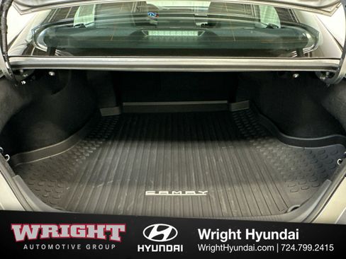 Used 2025 Toyota Camry SE w/ Convenience Package image 14