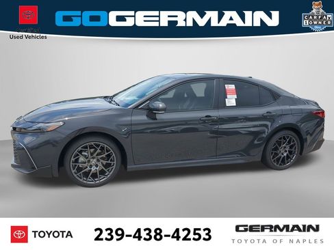 Used 2025 Toyota Camry SE FWD image 10
