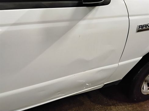 Used 2011 Ford Ranger XL image 16