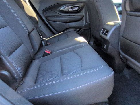 Used 2023 GMC Terrain SLE w/ Driver Convenience Package image 26