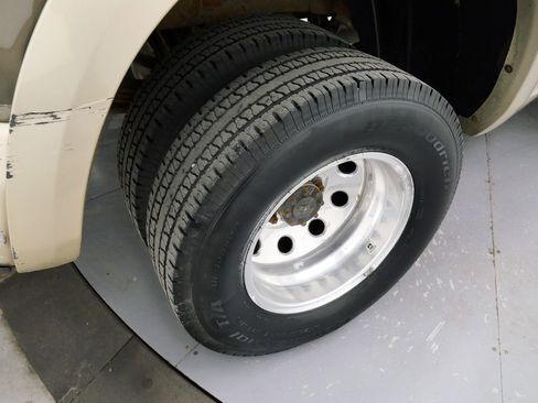 Used 2014 RAM 3500 Laramie Longhorn image 39