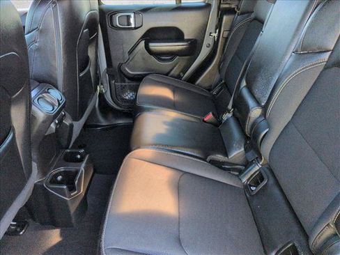 Used 2021 Jeep Gladiator Sport AWD/4WD image 26